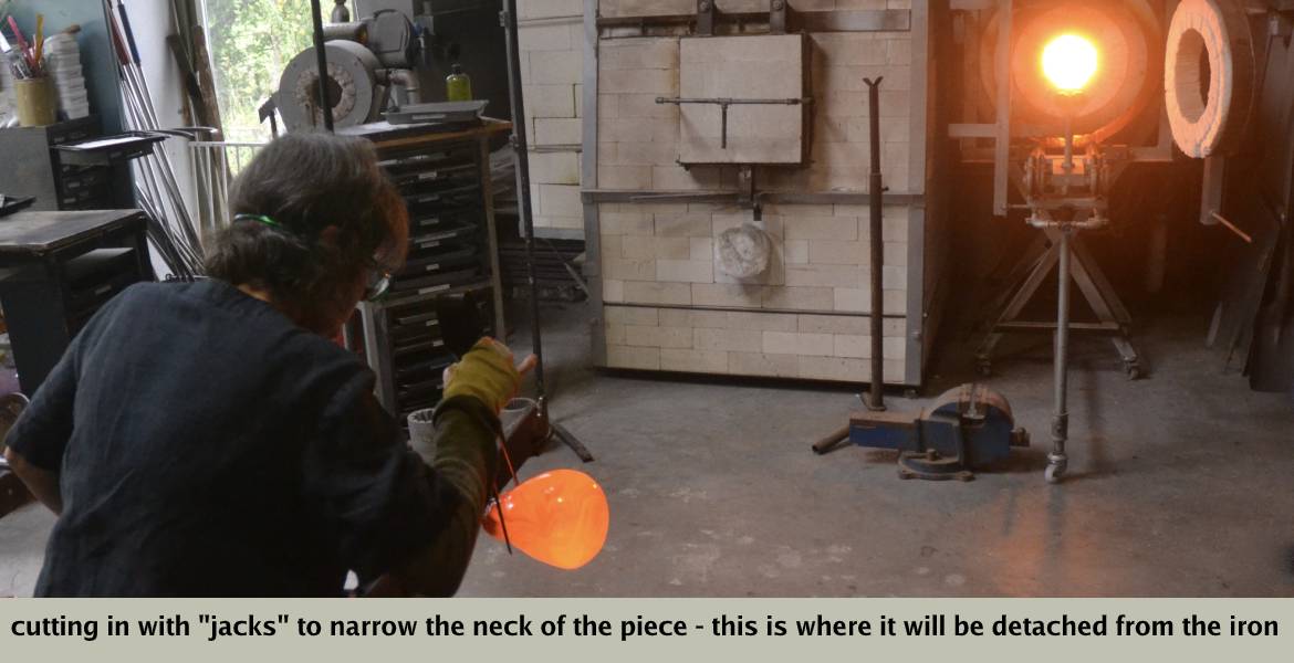 Cutting in the neck of the piece